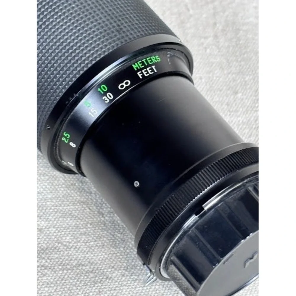 Vivitar 75-205mm f/3.8 Macro Focusing Zoom Lens 62mm Filter Diameter**UNTESTED**